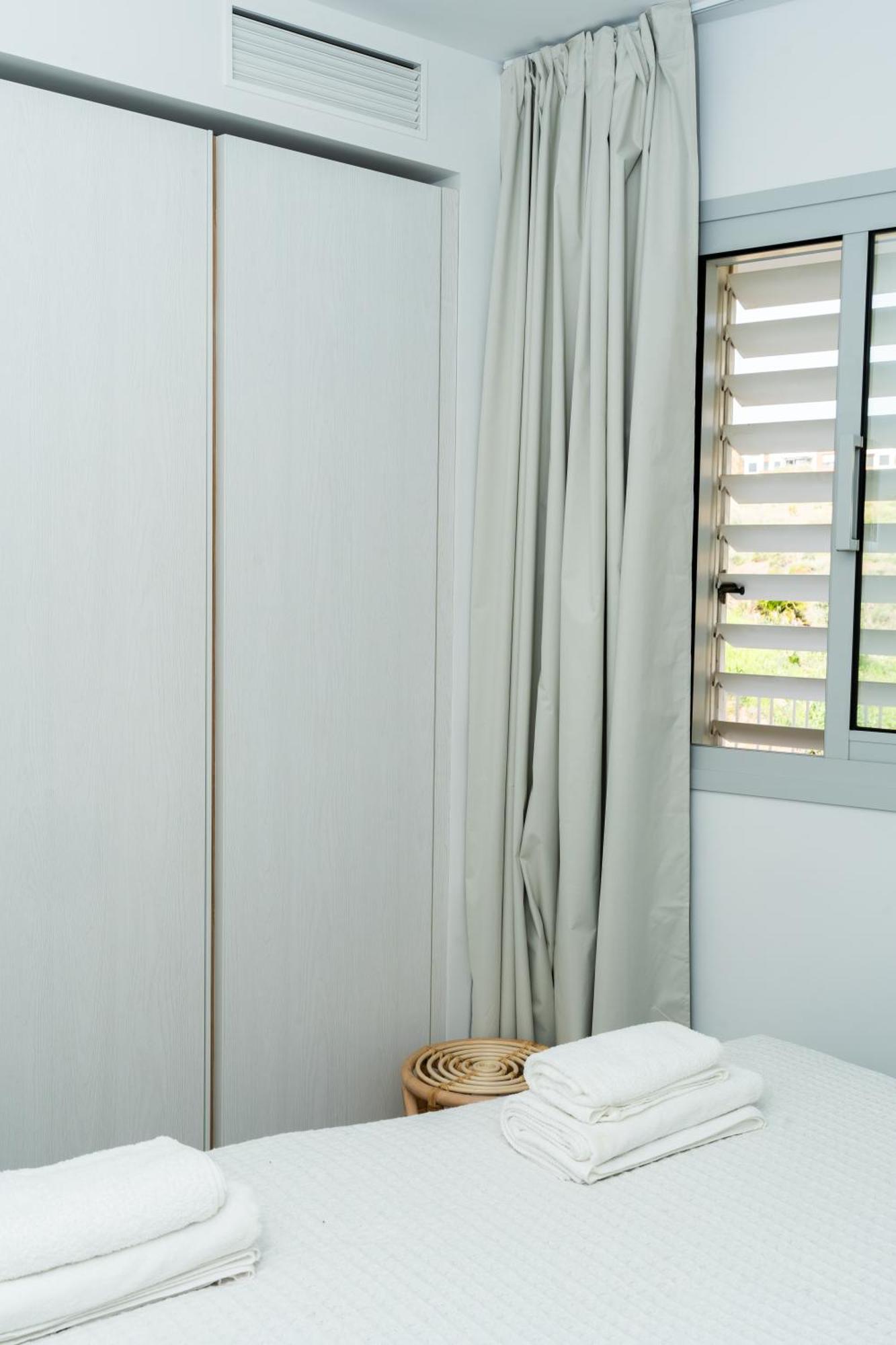 푸엔히롤라 Panoramic Seaview Penthouse The Wave 아파트 외부 사진